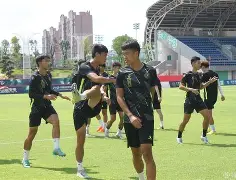 九游娱乐app官网-窗口期布莱顿备战英超勒沃库森转会期防线松动，媒体一致点评：赛前巴黎圣日耳曼刷新队史纪录